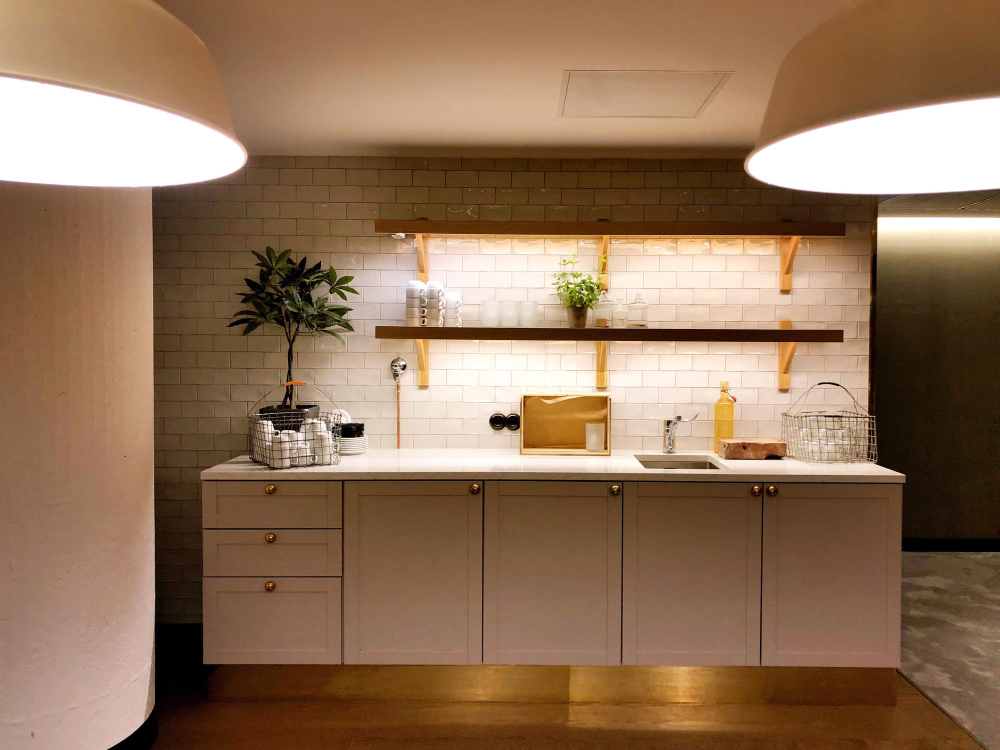 kitchen layered lighting