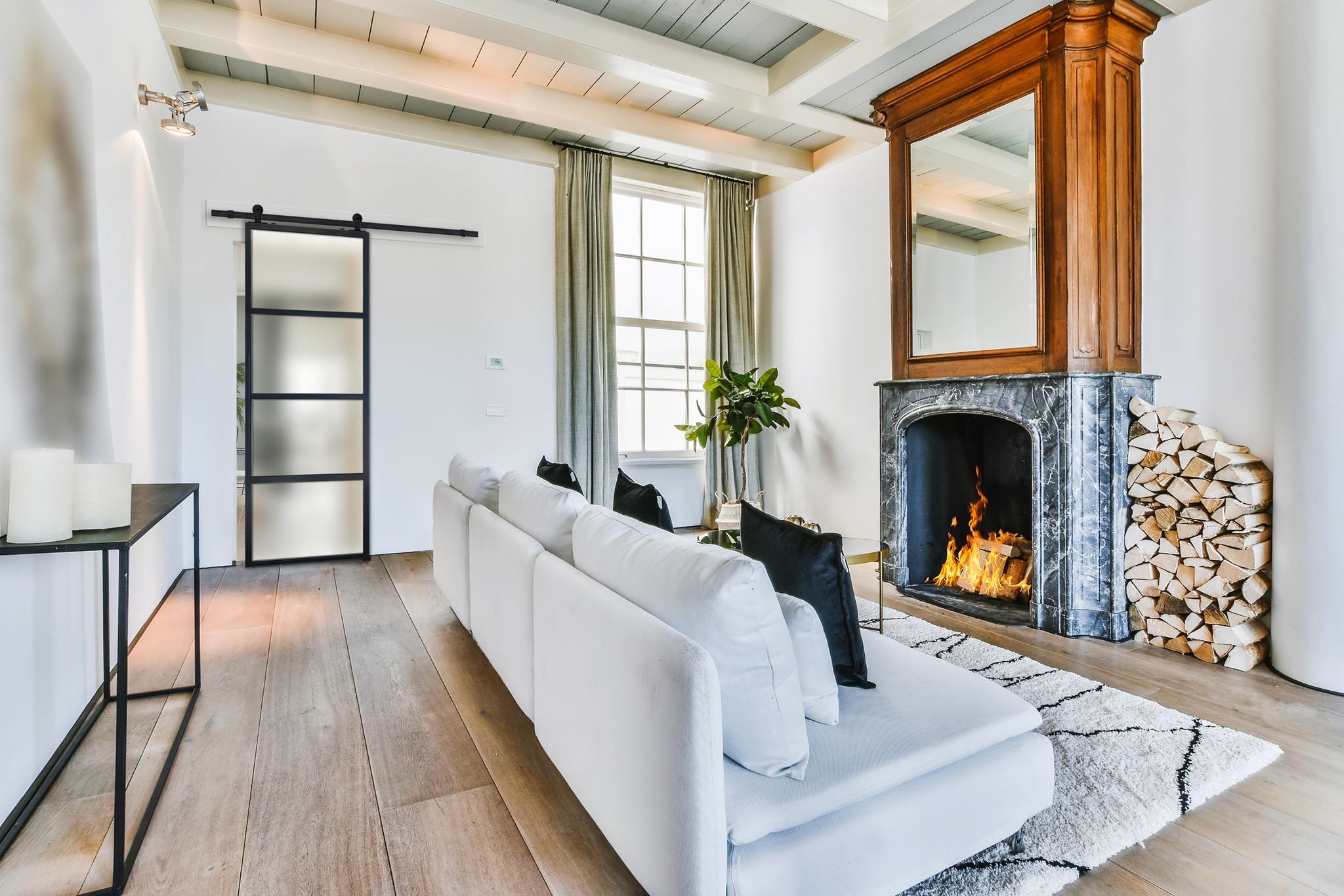 barn door houston